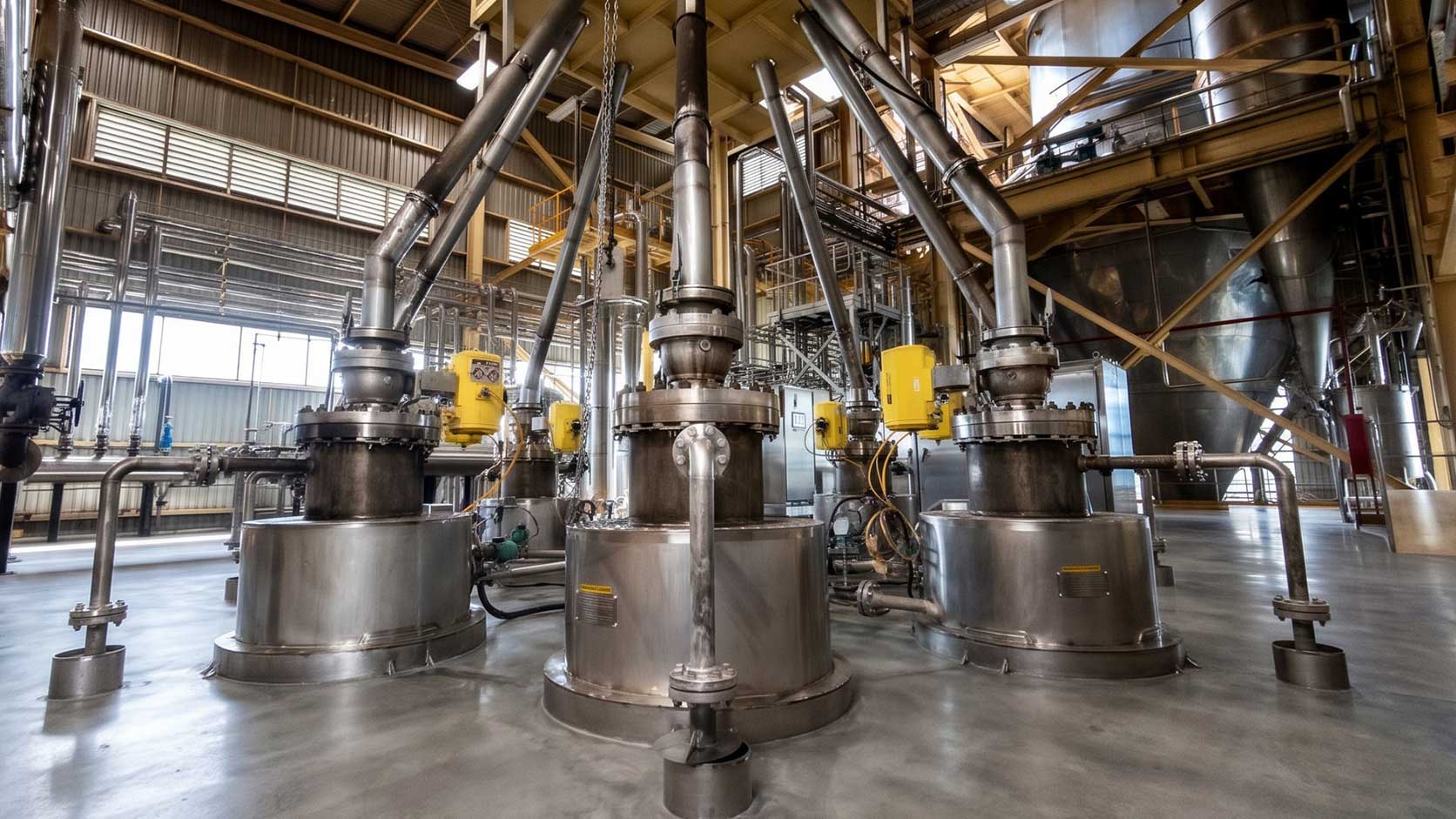Almacén industrial de café verde en sacos